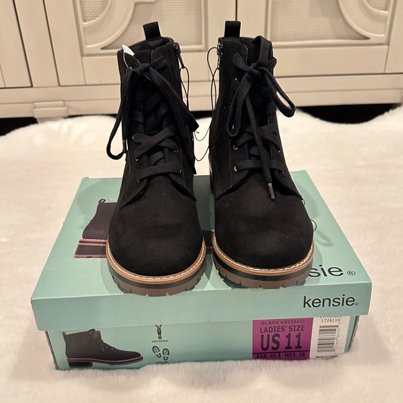 KENSIE Women Kayla Suede Boot In Black - Picture 3 of 5